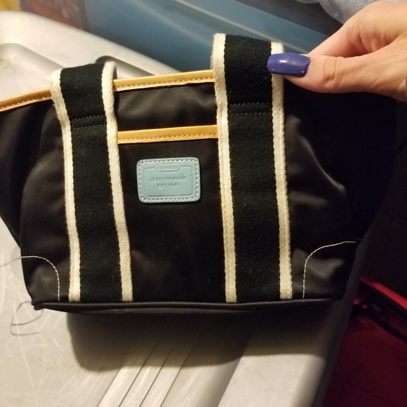 Coach purse - Picture 1 of 1